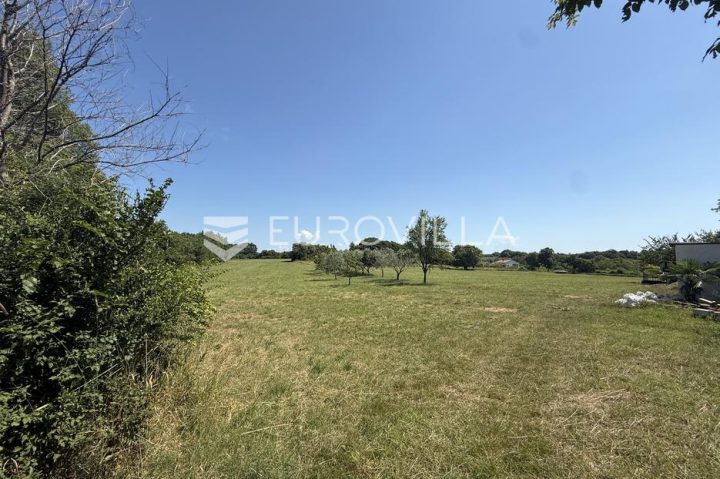 Zemljište na prodaju 5350 m² – Muntić