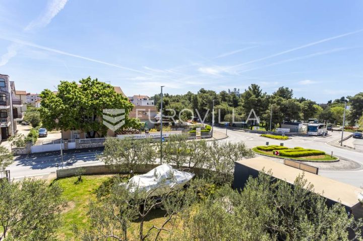 Hiša Na predaj - šibensko-kninska Vodice - foto 3/7