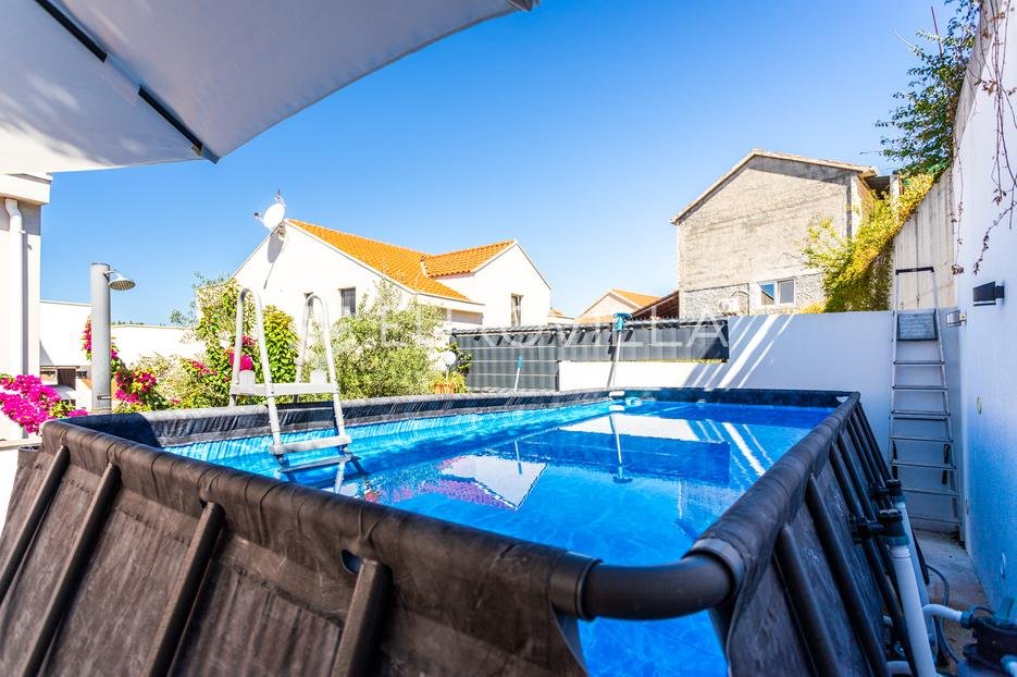 Flat For sale - Splitsko-dalmatinska Sutivan