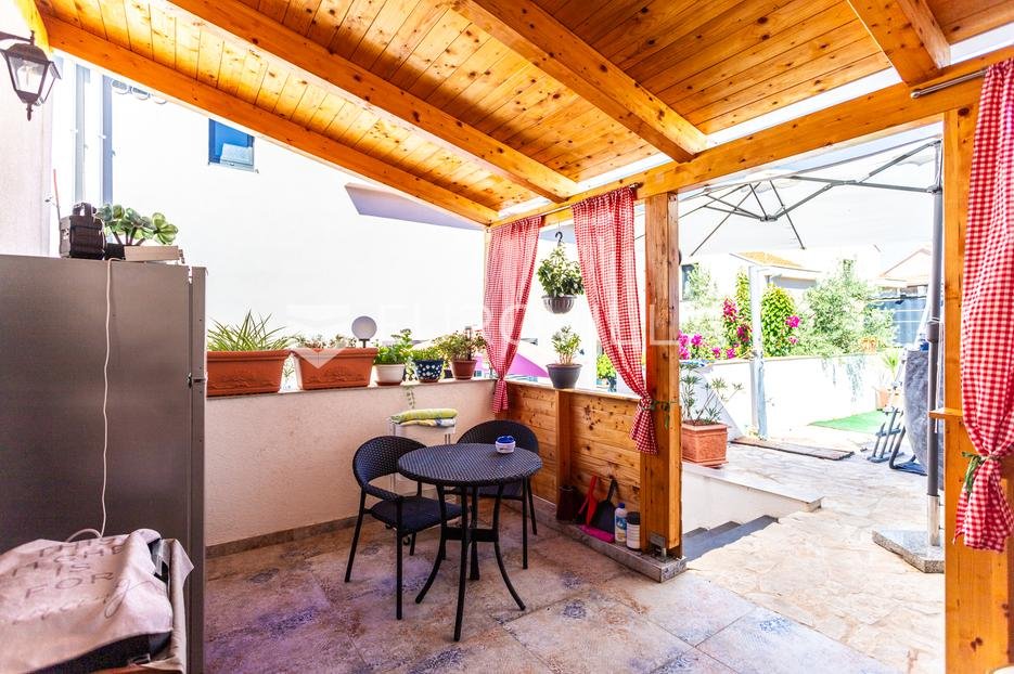 Flat For sale - Splitsko-dalmatinska Sutivan