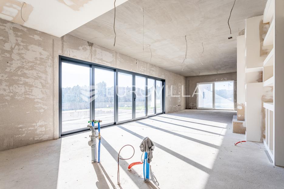 House For sale Kaštel Lukšić