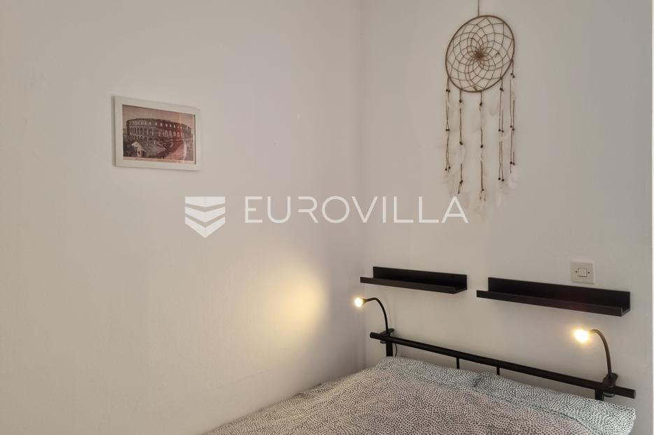 Kuća Na prodaju -  Pula