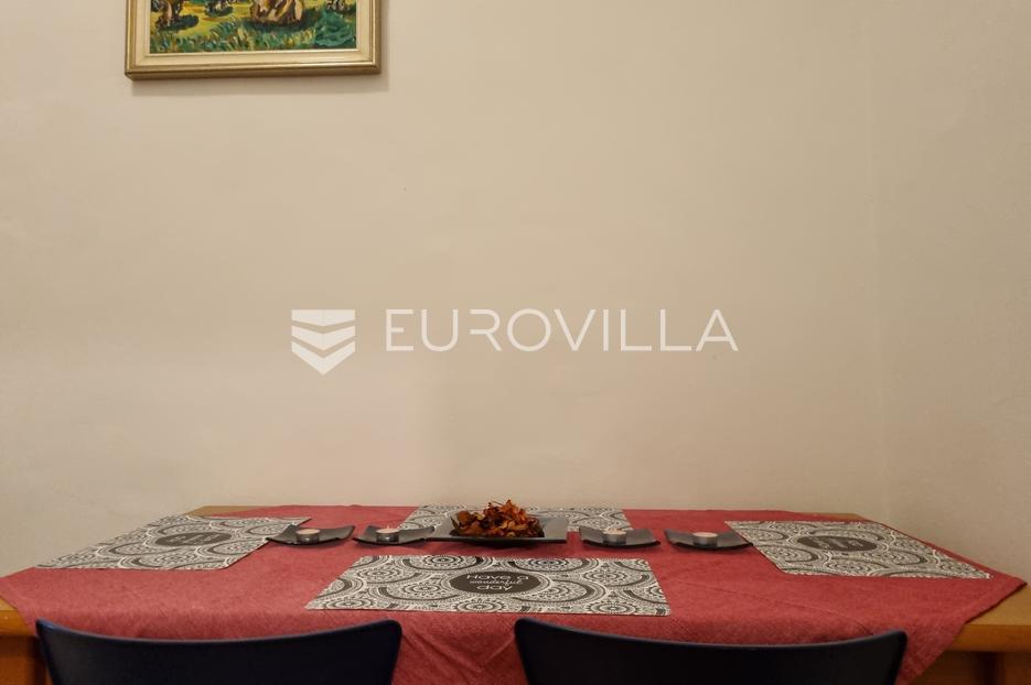 Kuća Na prodaju -  Pula
