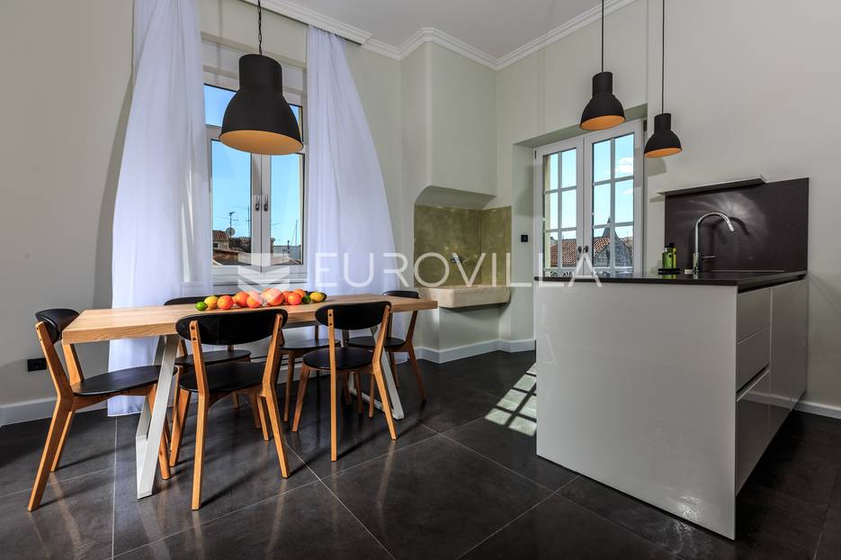 Appartamento In vendita - Splitsko-dalmatinska Trogir