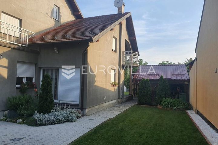 Haus Zu verkaufen - Vukovarsko-srijemska Vinkovci - foto 2/35