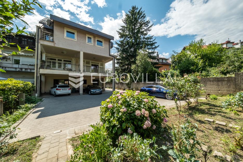 Haus Zu verkaufen - Grad Zagreb Maksimir