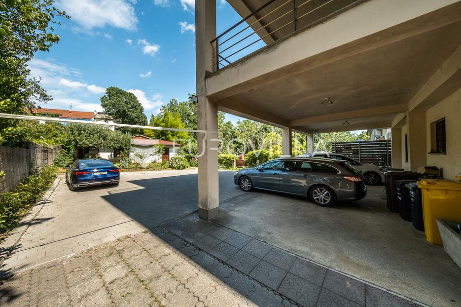 Haus Zu verkaufen - Grad Zagreb Maksimir