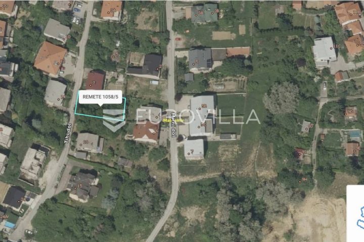 Pozemek na prodej 465 m² – Remete