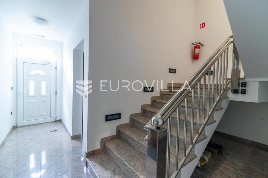 Appartamento In vendita - Primorsko-goranska Crikvenica