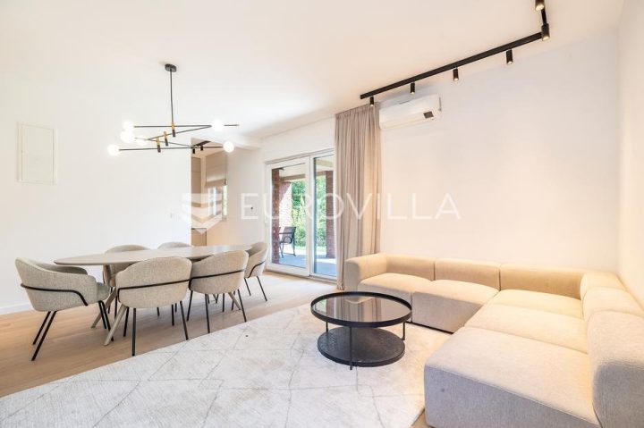 Appartement à louer 140 m² – Gornji Bukovac