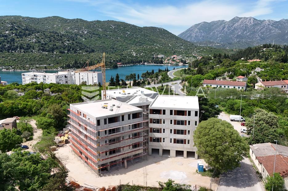 Stan Na prodaju -  Ploče