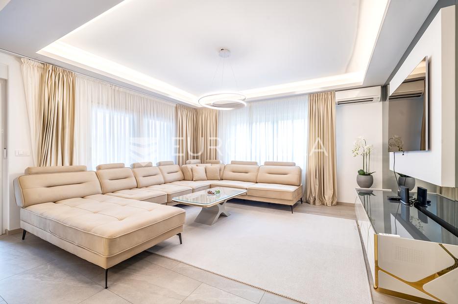 Apartmán Na prodej -  Črnomerec