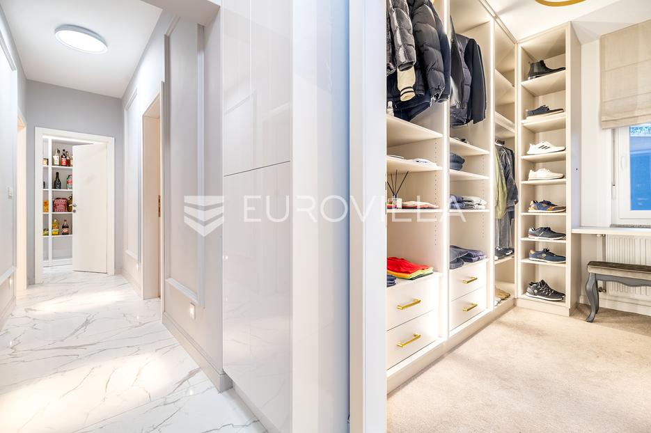Apartmán Na prodej -  Črnomerec