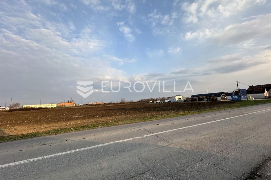 Zemljište Na prodaju -  Županja