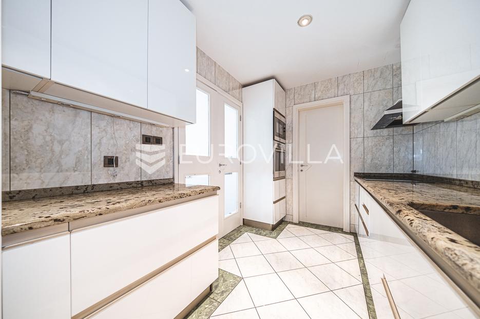 Appartement À vendre -  Gornji Grad - Medveščak
