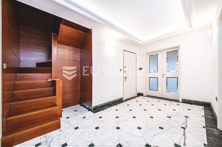 Appartement À vendre -  Gornji Grad - Medveščak