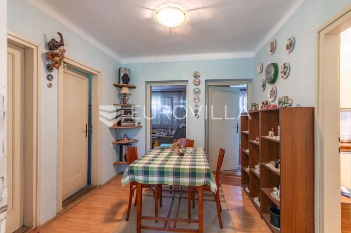 Hiša na predaj 463 m² – Torčec