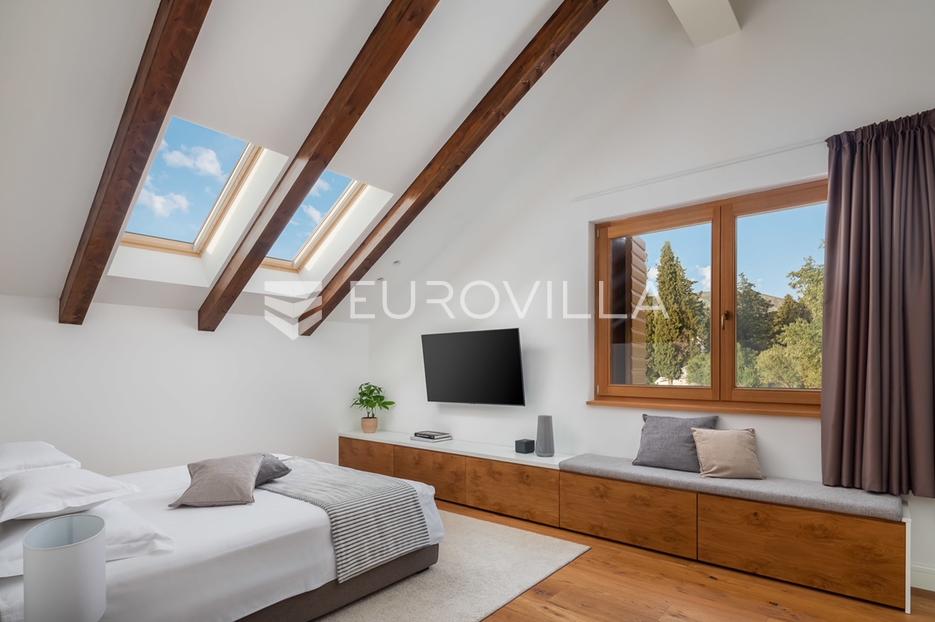 Dom Na predaj -  Šibenik - Okolica