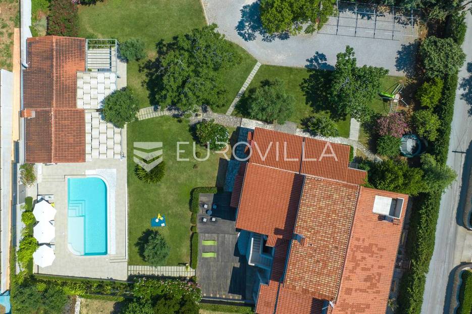 Kuća Na prodaju -  Ližnjan