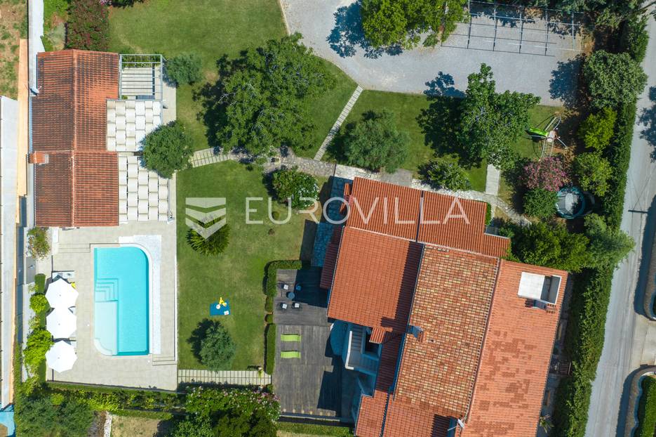 Kuća Na prodaju -  Ližnjan