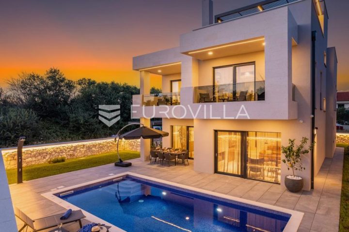 House for sale 443 m² – Privlaka