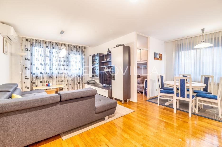 Appartement À vendre - Trnje - foto 1/7