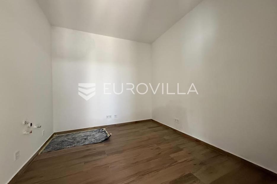 Appartamento In vendita -  Osijek