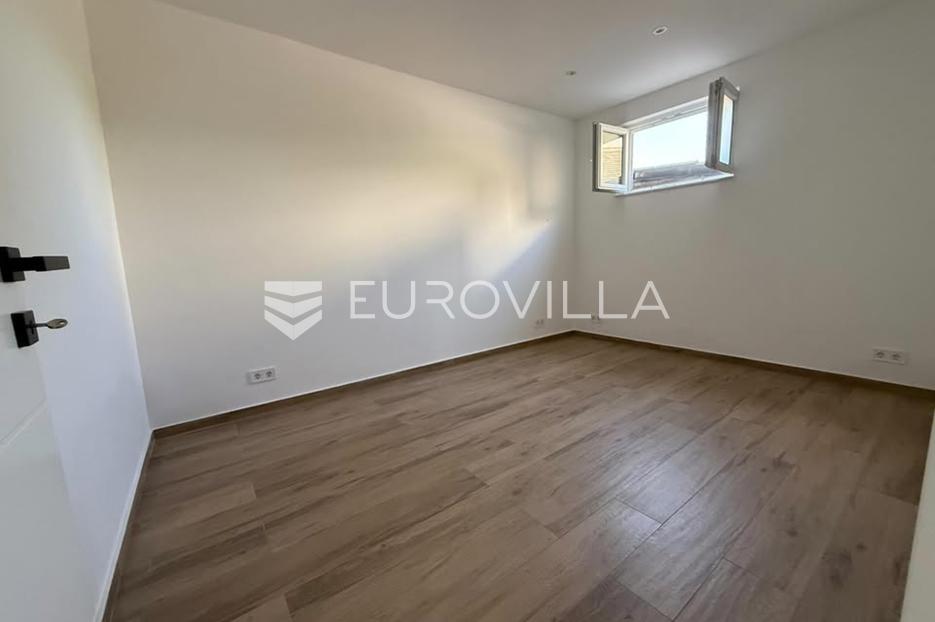 Appartamento In vendita -  Osijek