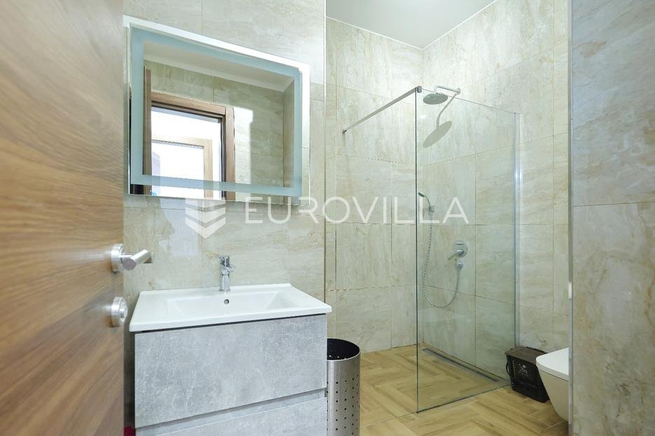 Appartamento In vendita - Zadarska Zadar