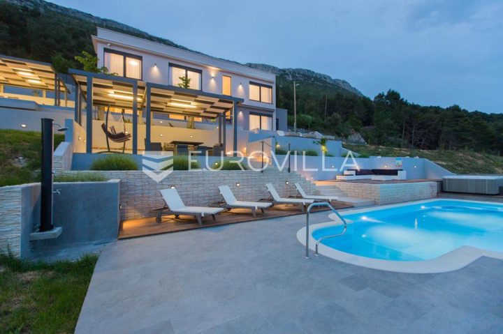 Haus zu verkaufen 320 m² – Kaštel Stari