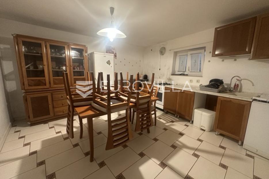 Haus Zu verkaufen - Istarska Ližnjan