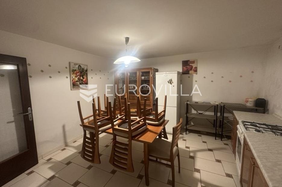 Haus Zu verkaufen - Istarska Ližnjan