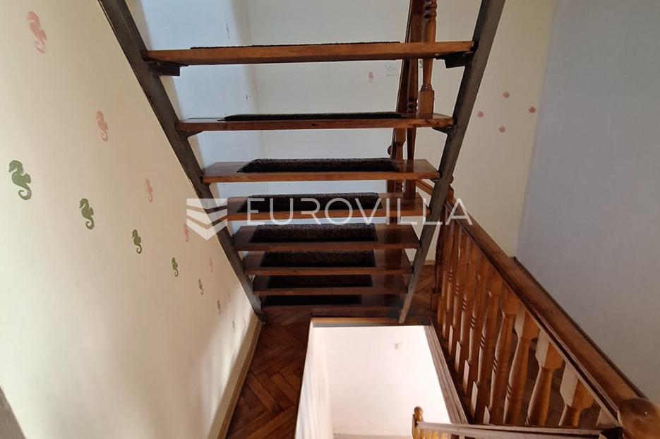 Haus Zu verkaufen - Istarska Ližnjan