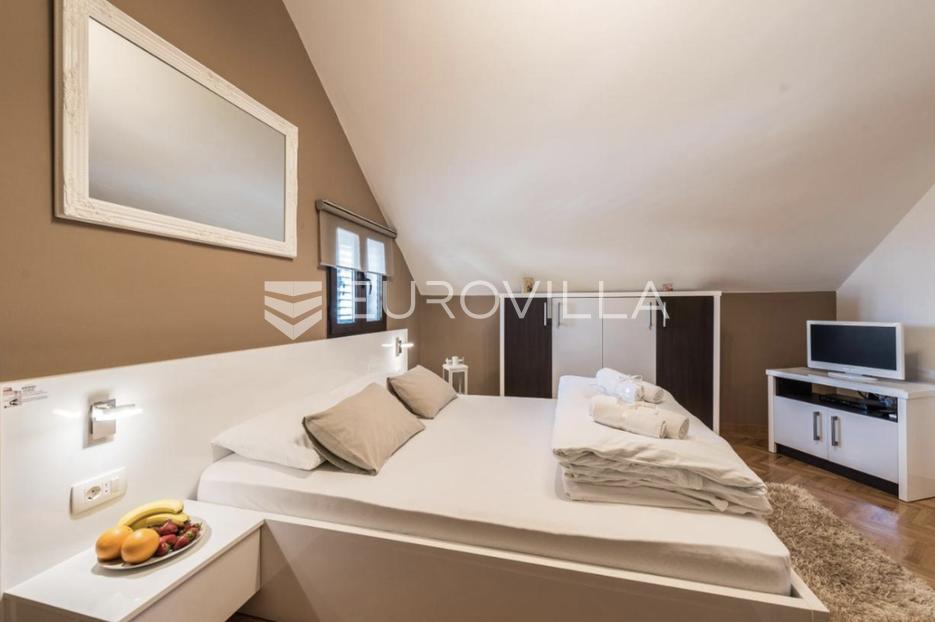 Casa In vendita -  Zadar