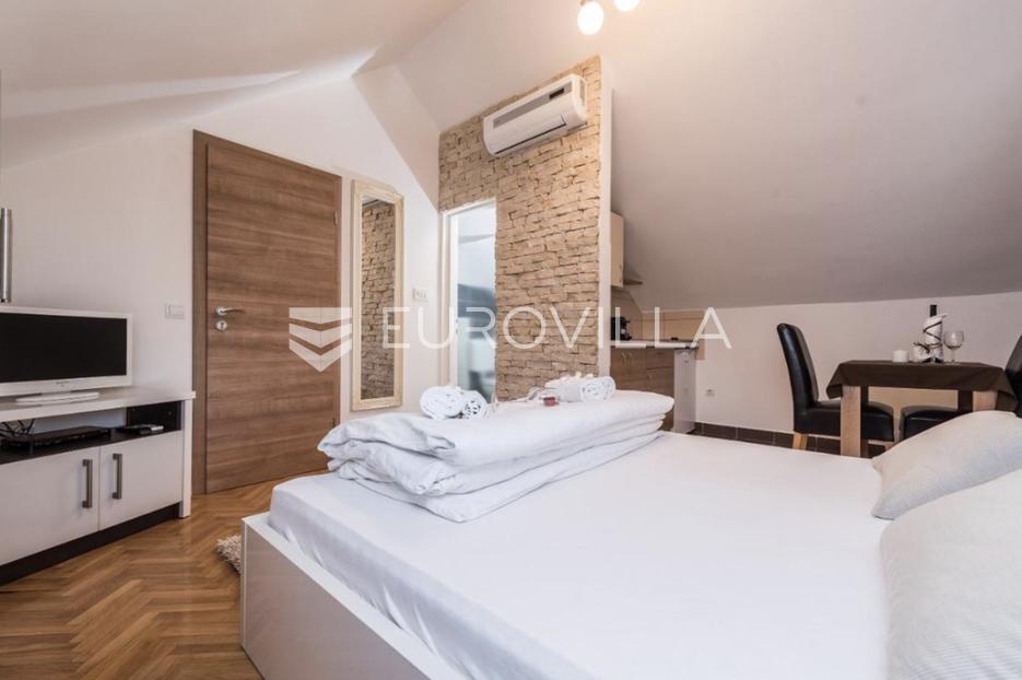 Casa In vendita -  Zadar