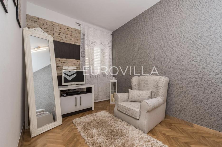 Casa In vendita -  Zadar