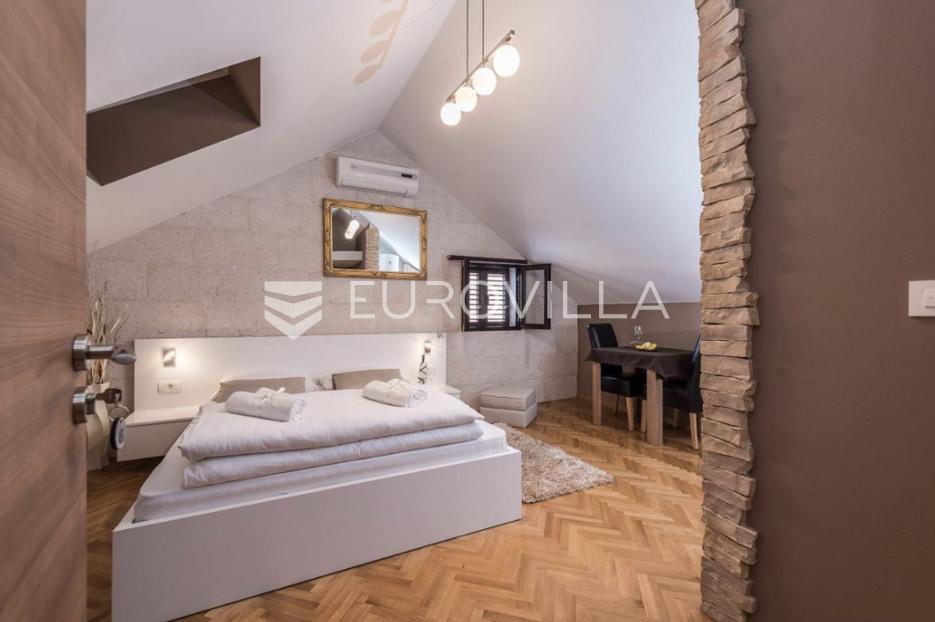 Casa In vendita -  Zadar