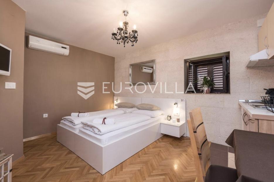 Casa In vendita -  Zadar