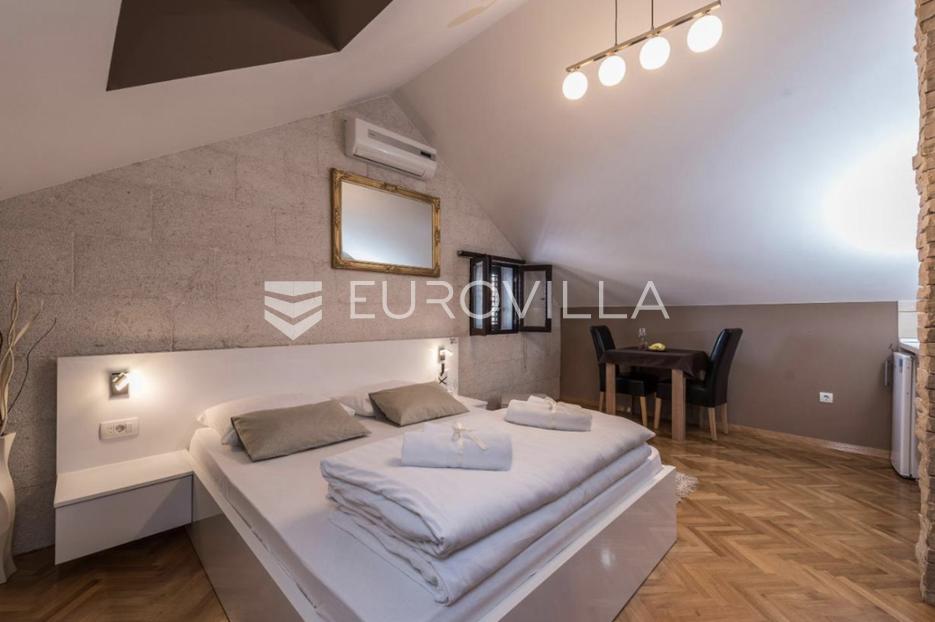 Casa In vendita -  Zadar