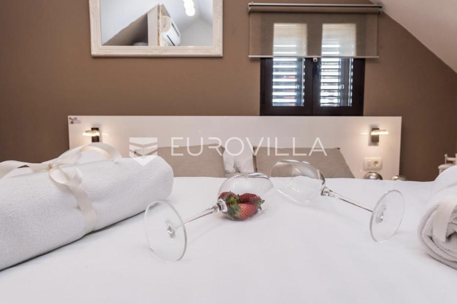 Casa In vendita -  Zadar
