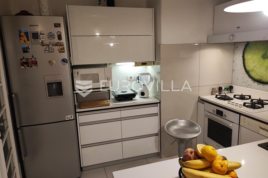 Flat For sale -  Donji Grad