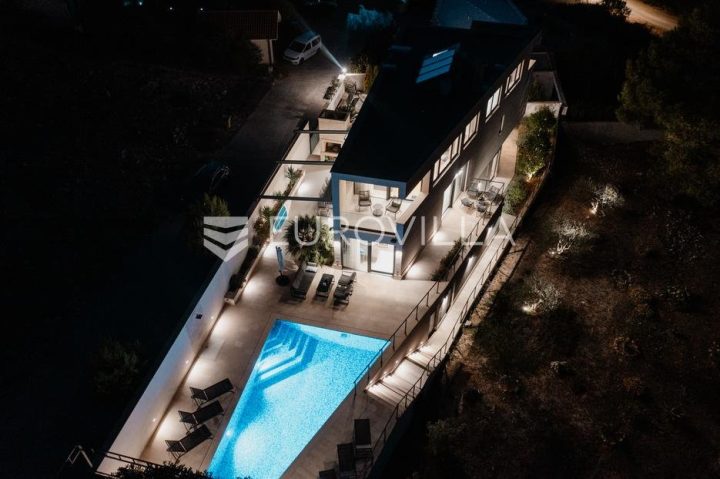 Dom na sprzedaż 340 m² – Supetar