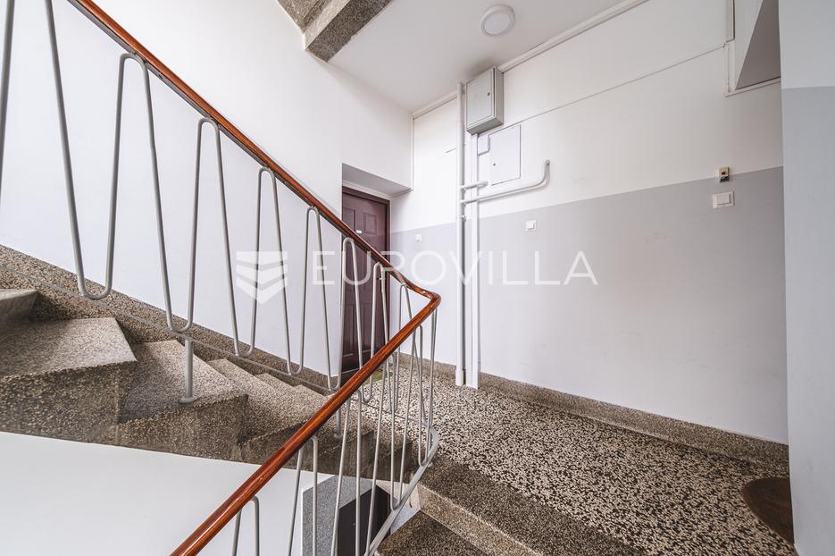 Apartma Naprodaj - Grad Zagreb Trnje