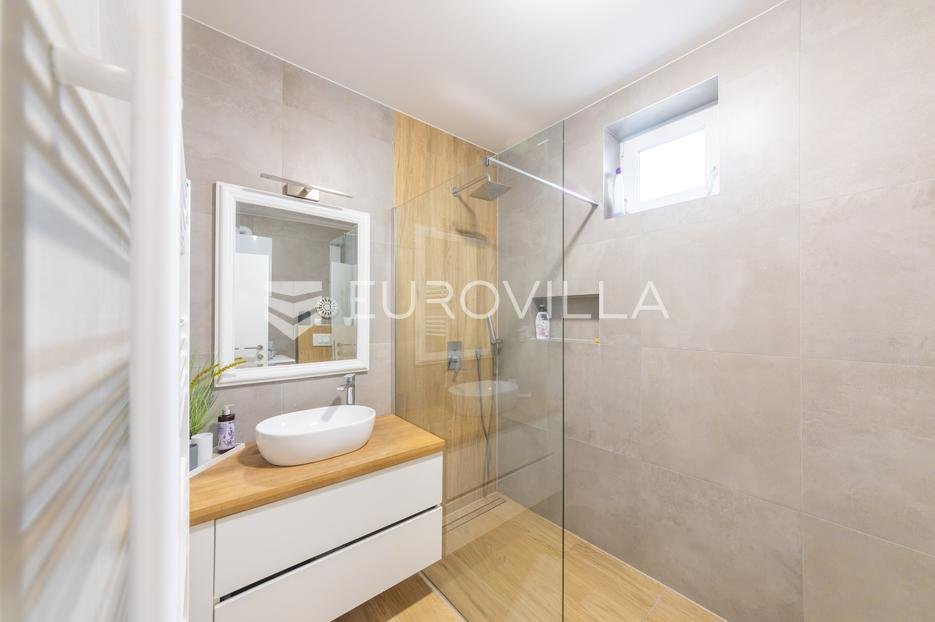 Flat For rent - Osječko-baranjska Osijek