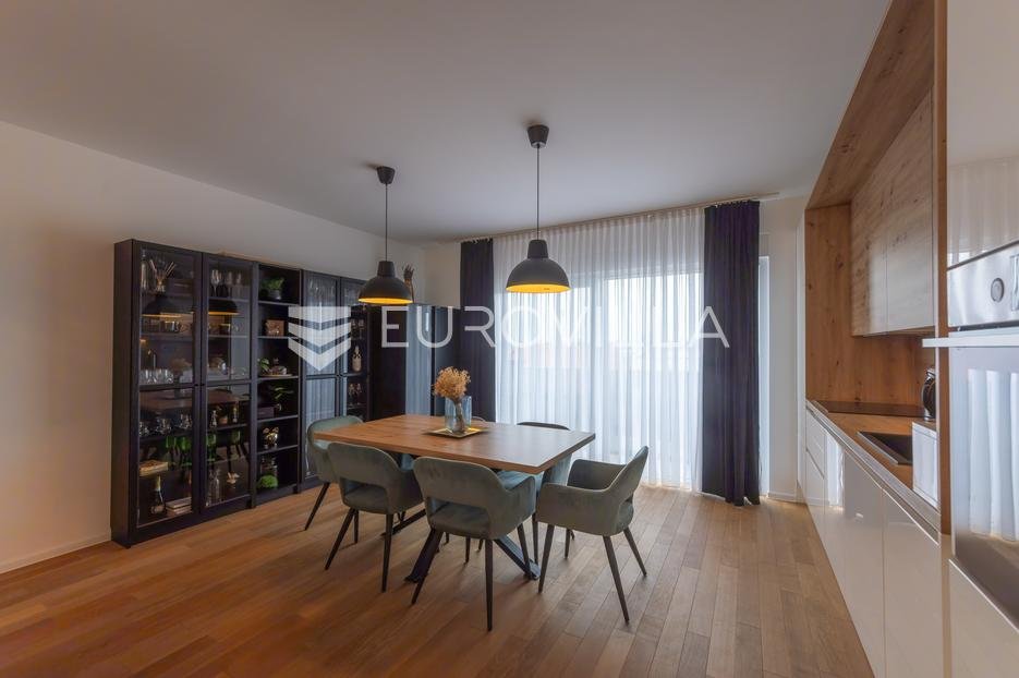 Flat For rent - Osječko-baranjska Osijek