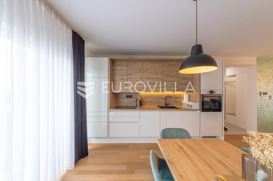 Flat For rent - Osječko-baranjska Osijek