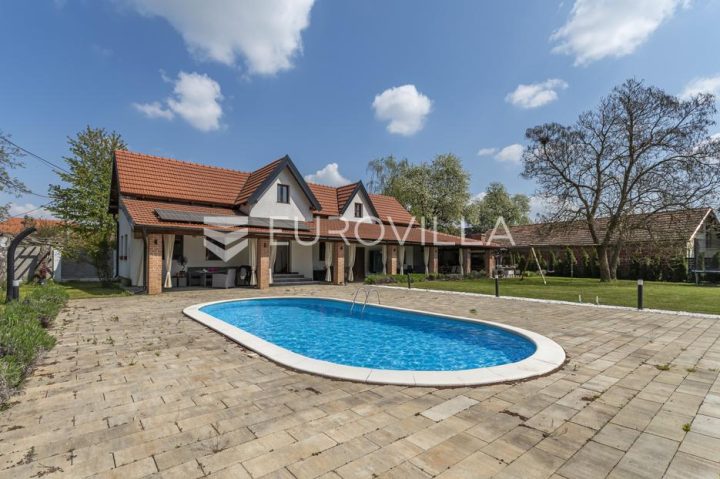 Dom na sprzedaż 290 m² – Šemovec