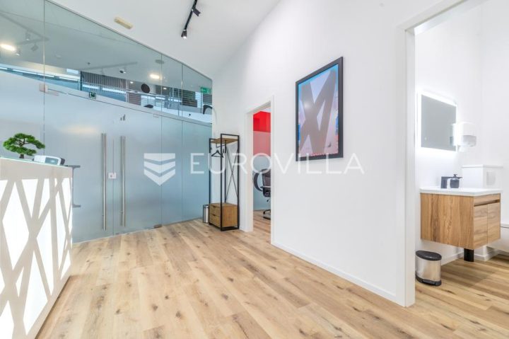 Commerciale in vendita 149 m² – Sveta Nedelja
