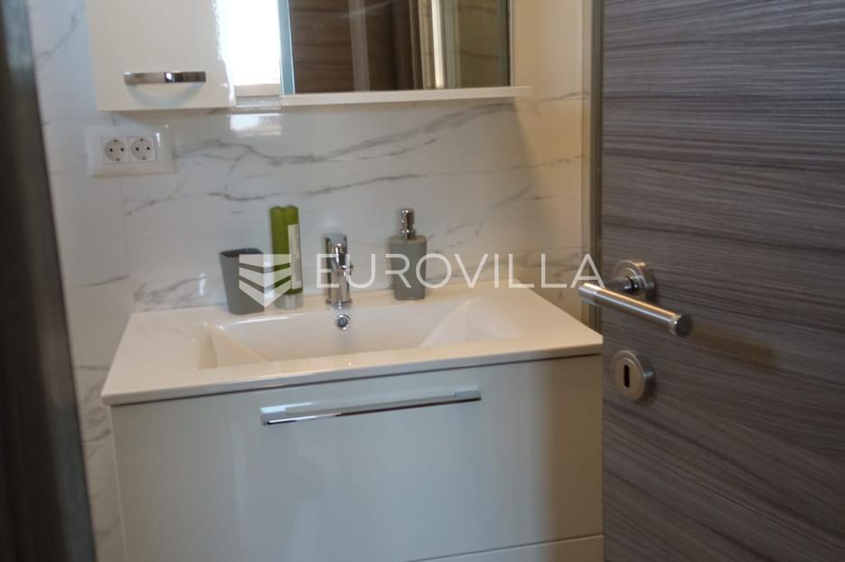 Flat For sale -  Tar-Vabriga