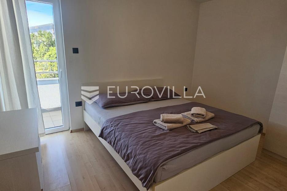 Stan Na prodaju -  Crikvenica
